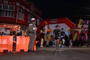 BIB: 
                            <button type="button" onclick="openModal(26221312)" class="btn btn-primary btn-sm float-right btn-popup" data-toggle="modal" data-target=".modal-high-quality">
                        <i class="fas fa-shopping-cart"></i> Add to Cart
                    </button>
                                            <button type="button" onclick="isThisMe(26221312, true)" class="btn btn-success btn-sm float-right btn-popup btn-isme hidden" data-toggle="tooltip" data-placement="bottom" title="นี่คือรูปของคุณใช่ไหม คลิกที่นี่เพื่อเอาเข้าอัลบั้ม">
                        <i class="fas fa-plus"></i> Add to album
                    </button>
                    <button type="button" onclick="isThisMe(26221312, false)" class="btn btn-warning btn-sm float-right btn-popup btn-isnotme hidden">
                        <i class="fas fa-ban"></i> Remove from album
                    </button>